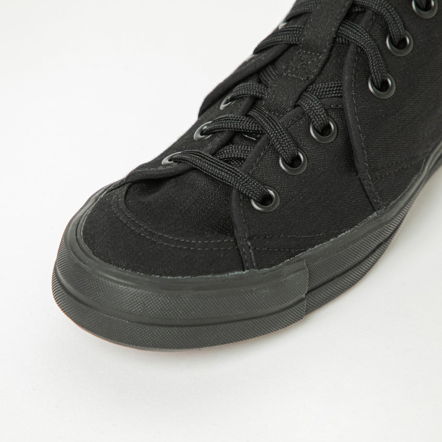 【履き始めから柔らかい】ハイキックローカットスニーカー/ブラック